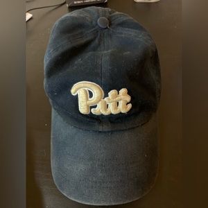 Pitt hat